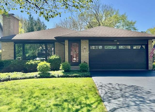 Property at 354 Richmond Ln, Lakewood, IL 60014, 4 beds, 2.5 baths