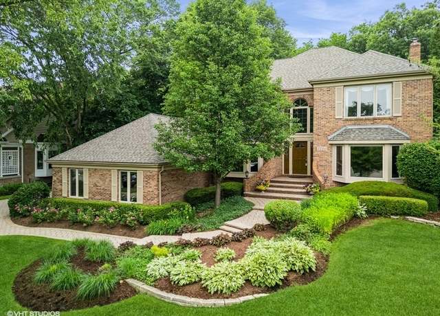 Property at 3104 Royal Fox Dr, St. Charles, IL 60174, 4 beds, 4 baths