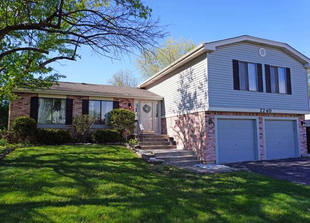 Property at 2240 Greenbay Dr, Hanover Park, IL 60133, 4 beds, 2.5 baths