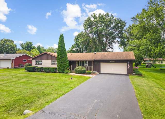Property at 3147 Pheasant Ln, Belvidere, IL 61008, 4 beds, 1.5 baths