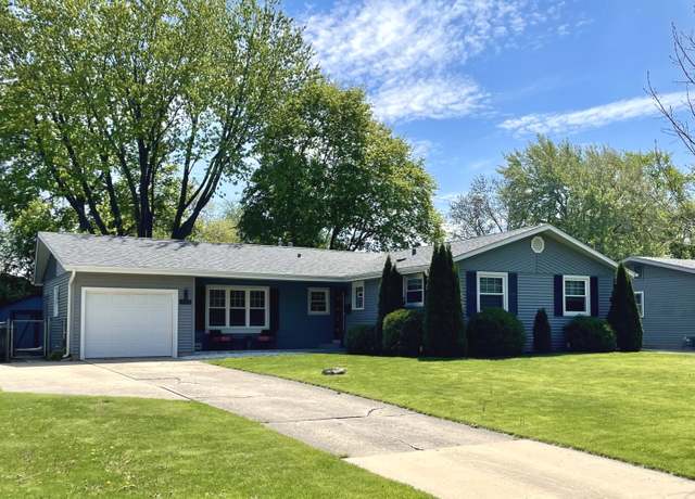 Property at 443 Indianwood Dr, Carol Stream, IL 60188, 3 beds, 2 baths