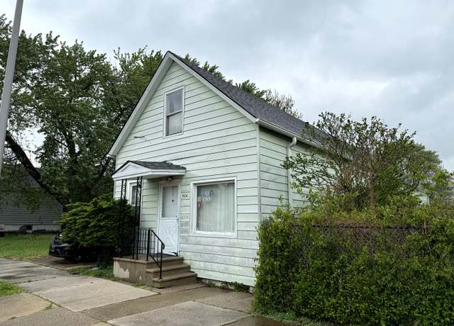 Property at 404 155th St, Calumet City, IL 60409, 4 beds, 2 baths