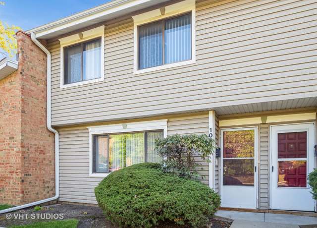 Property at 1012 N Bayside Dr, Palatine, IL 60074, 3 beds, 1.5 baths