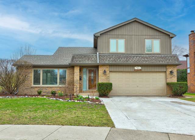 Property at 1616 N Dale Ave, Arlington Heights, IL 60004, 3 beds, 3.5 baths