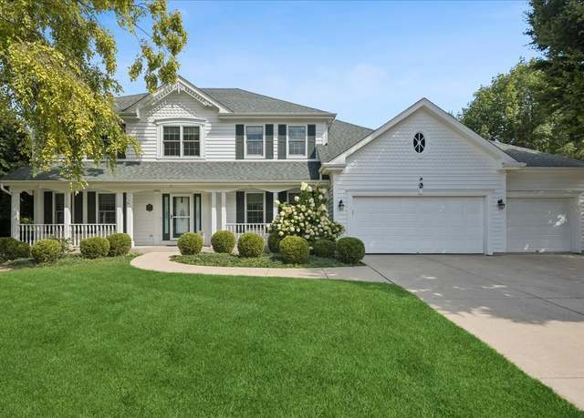 Property at 4N427 Robert Penn Warren Cv, St. Charles, IL 60175, 4 beds, 3.5 baths