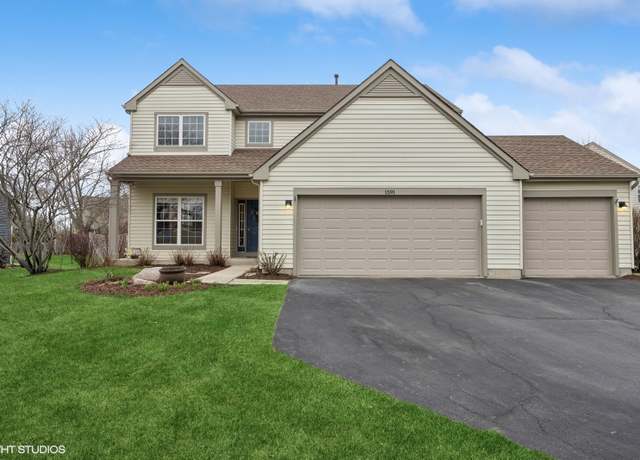 Property at 1591 Dogwood Dr, Crystal Lake, IL 60014, 5 beds, 2.5 baths