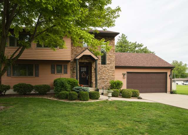 Property at 2148 Donahue St, Lasalle, IL 61301, 3 beds, 2 baths