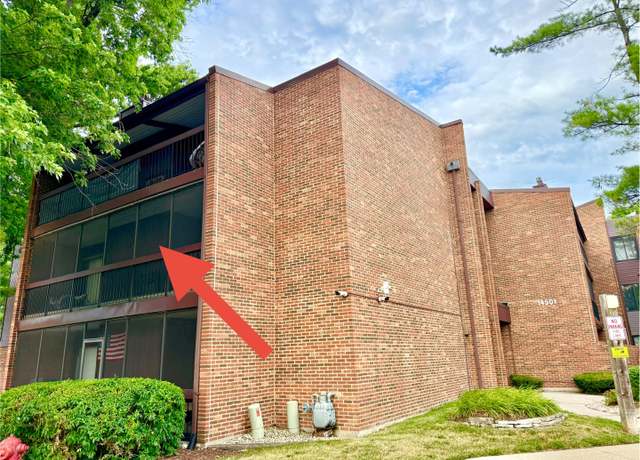 Property at 14501 Central Ct Unit M2, Oak Forest, IL 60452, 2 beds, 2 baths
