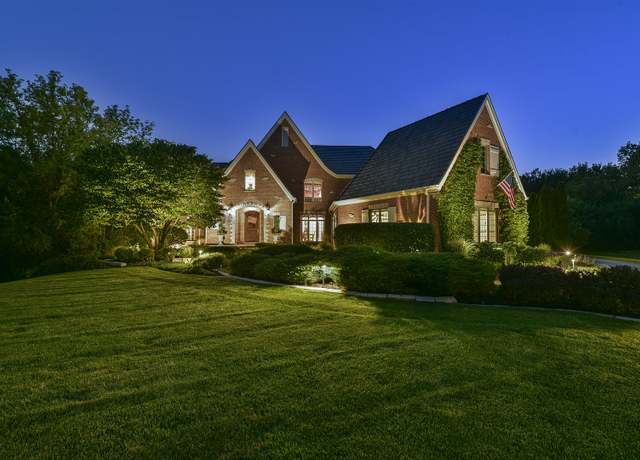 Property at 26285 W Roberts Ln, Barrington, IL 60010, 5 beds, 5.5 baths