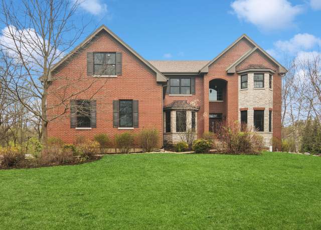 Property at 2 Charlestowne Ct, Lincolnshire, IL 60069, 5 beds, 4 baths
