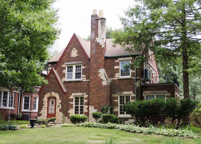 Property at 1068 S Wildwood Ave, Kankakee, IL 60901, 4 beds, 2.5 baths