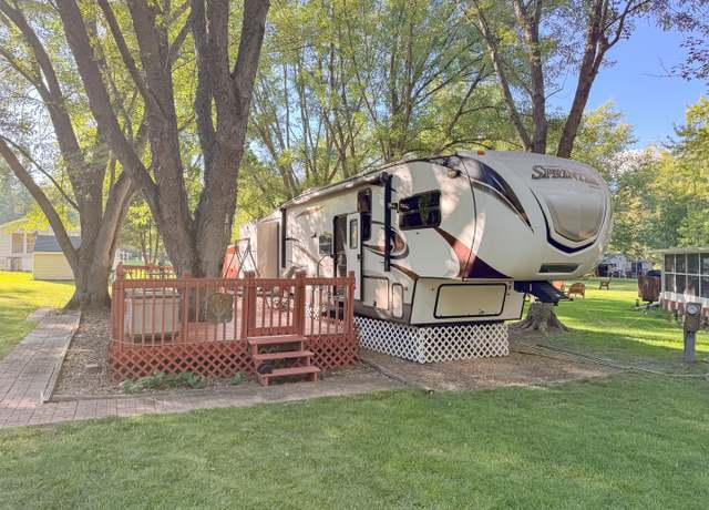 Property at 24/52 Woodhaven, Sublette, IL 61367