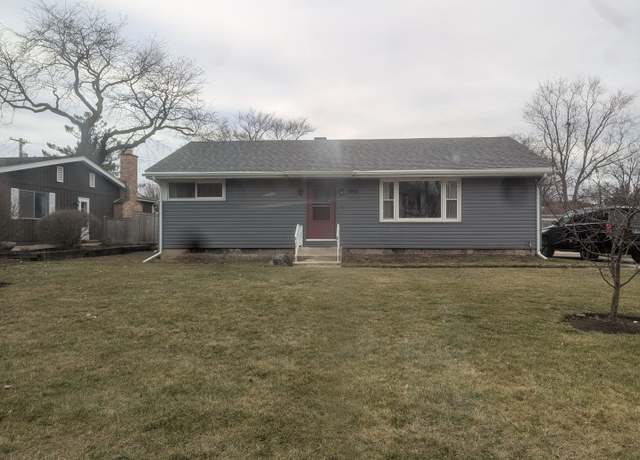Property at 1960 Highland Ave, Northbrook, IL 60062, 4 beds, 2 baths