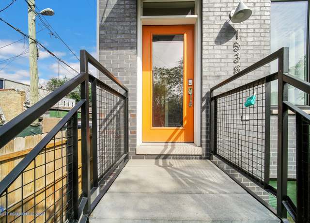 Property at 1538 W 21st St Unit 3A, Chicago, IL 60608, 3 beds, 2 baths