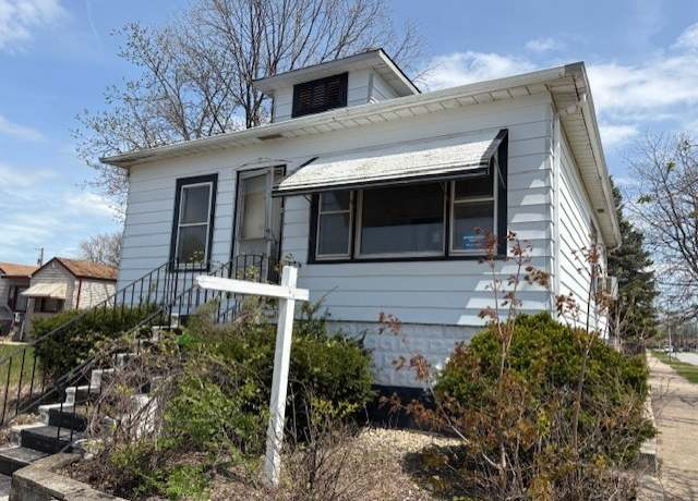 Property at 525 Price Ave, Calumet City, IL 60409, 2 beds, 1 bath