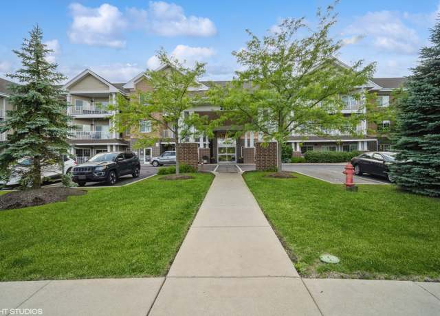 Property at 2220 Founders Dr #215, Northbrook, IL 60062, 3 beds, 2 baths