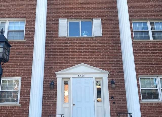 Property at 6135 W 94th St Unit C6, Oak Lawn, IL 60453, 2 beds, 2 baths