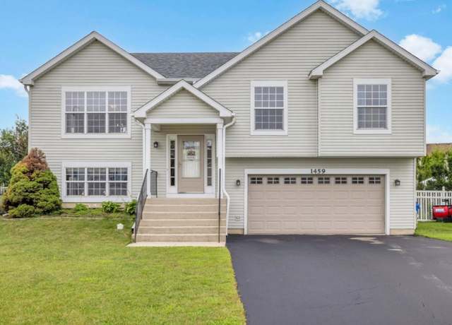Property at 1459 S Blackhawk Cir, South Elgin, IL 60177, 4 beds, 3 baths