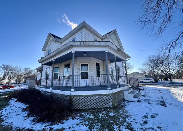 Property at 298 N Adams St, El Paso, IL 61738, 4 beds, 2 baths