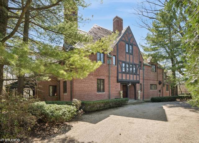 Property at 1250 Westmoor Rd, Winnetka, IL 60093, 8 beds, 6 baths