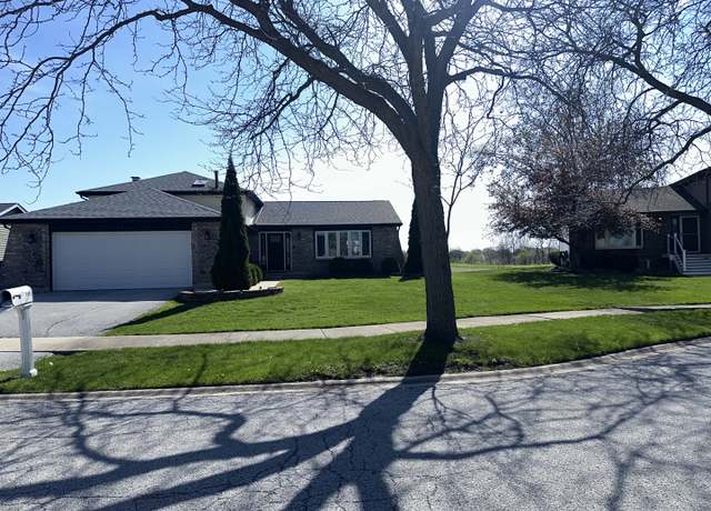 Property at 749 Old Meadow Rd, Matteson, IL 60443, 4 beds, 3 baths