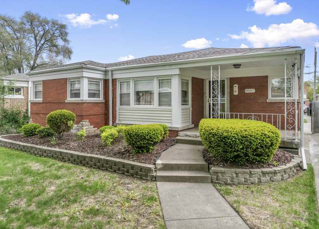 Property at 9007 S Jeffery Blvd, Chicago, IL 60617, 4 beds, 2 baths