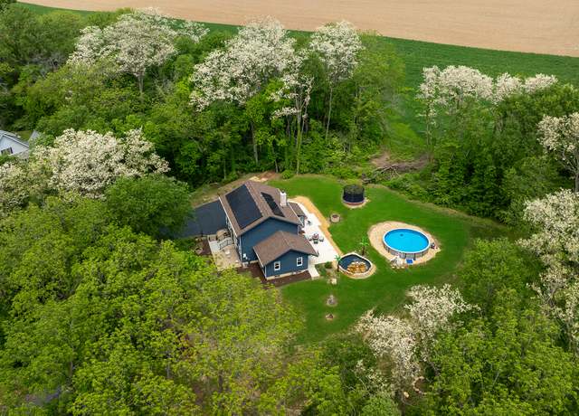 Property at 293 S Briar Ct, Oregon, IL 61061, 5 beds, 3 baths