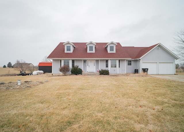 Property at 8401 Idlewood Rd, Clinton, IL 61727, 5 beds, 3.5 baths