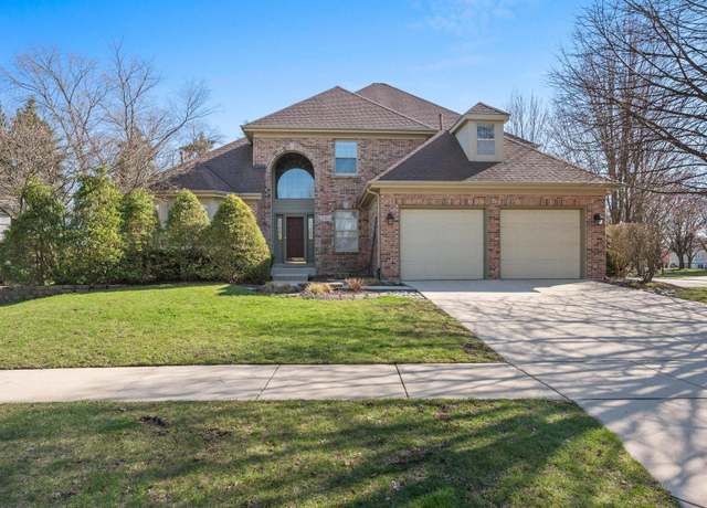Property at 2504 Waterside Dr, Aurora, IL 60502, 4 beds, 3.5 baths
