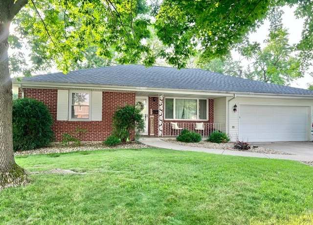 Property at 1413 Eustace Dr, Dixon, IL 61021, 4 beds, 2 baths