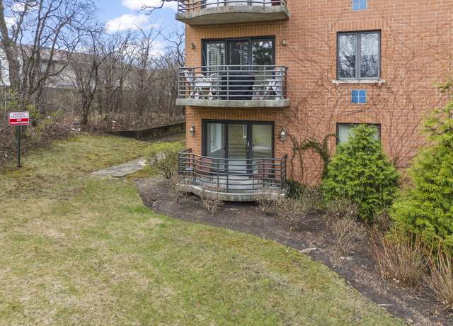 Property at 3525 S Cass Ct #418, Oak Brook, IL 60523, 2 beds, 2.5 baths