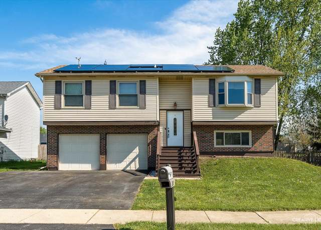 Property at 3125 Winchester Ct, Aurora, IL 60504, 3 beds, 2 baths
