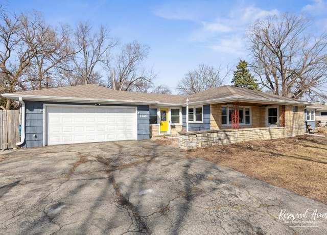 Property at 1135 W Jeffery St, Kankakee, IL 60901, 3 beds, 2 baths