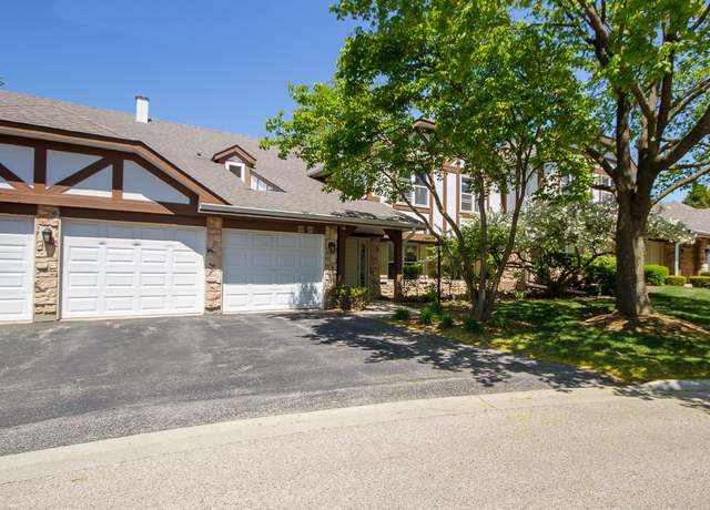 Property at 1331 Cromwell Ct #1331, Vernon Hills, IL 60061, 2 beds, 1 bath