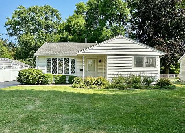 Property at 2310 Bluebird Ln, Rolling Meadows, IL 60008, 3 beds, 1 bath