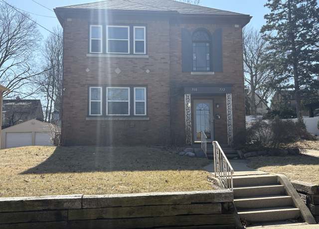 Property at 710-712 King St, Rockford, IL 61103, 4 beds, 2 baths