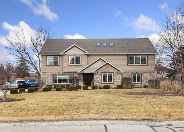 Property at 1108 S School St, Lombard, IL 60148, 5 beds, 3 baths