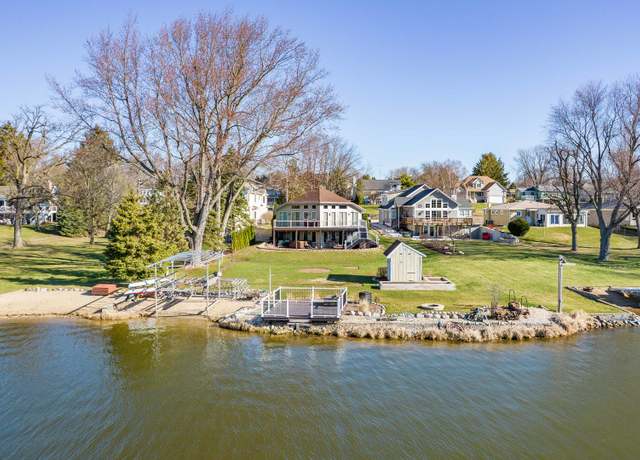 Property at 394 Holiday Dr, Lake Holiday, IL 60552, 4 beds, 3 baths
