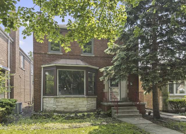 Property at 6627 N Francisco Ave, Chicago, IL 60645, 3 beds, 2.5 baths