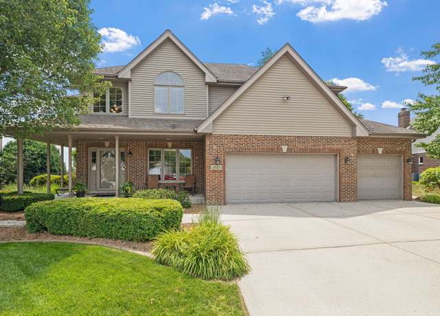 Property at 2717 Meadow Path, New Lenox, IL 60451, 4 beds, 2.5 baths