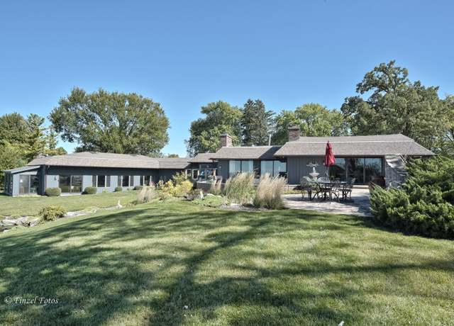 Property at 25660 W Columbia Bay Dr, Lake Villa, IL 60046, 3 beds, 2.5 baths