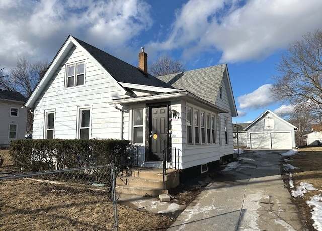 Property at 356 Franklin Blvd, Elgin, IL 60120, 3 beds, 1 bath