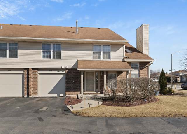 Property at 8534 Westberry Ln, Tinley Park, IL 60487, 2 beds, 1.5 baths