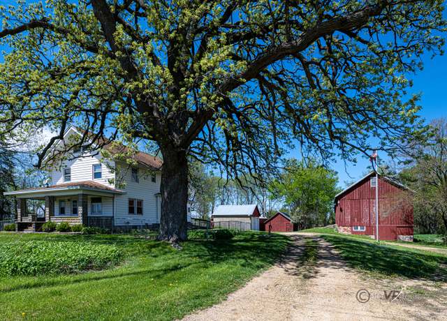 Property at 6844 US Highway 20 Rd, Freeport, IL 61032, 3 beds, 2 baths