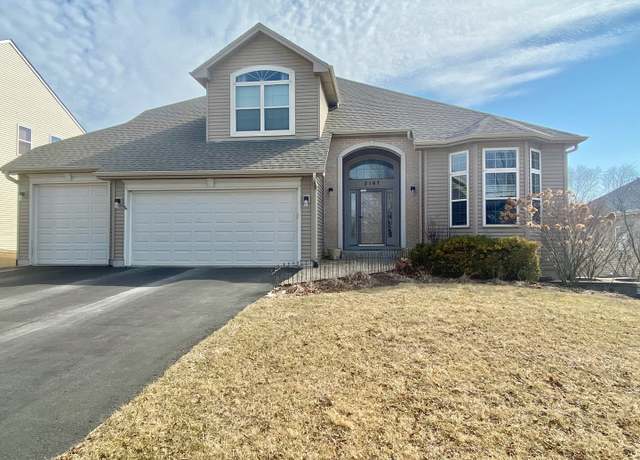 Property at 2167 Barrington Dr W, Aurora, IL 60503, 4 beds, 3.5 baths