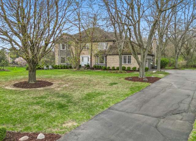Property at 764 Old Westbury Rd, Crystal Lake, IL 60012, 5 beds, 3 baths