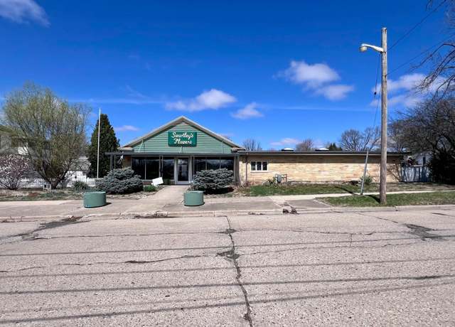 Property at 1706 E 5th St, Sterling, IL 61081