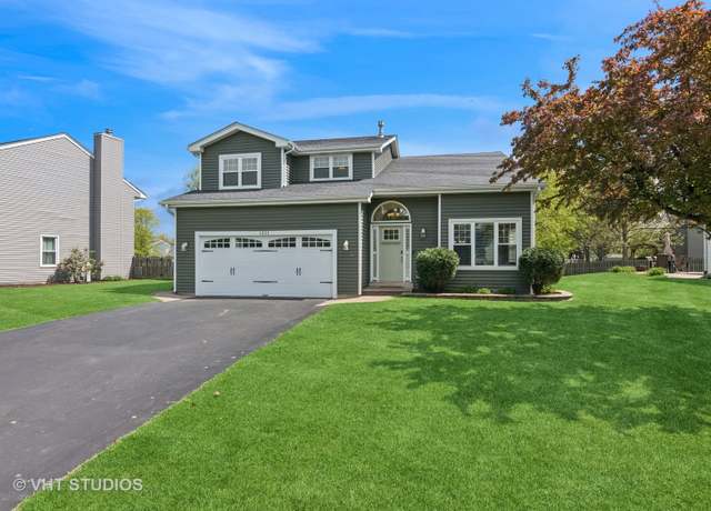 Property at 1221 Hillsboro Dr, Batavia, IL 60510, 4 beds, 2.5 baths