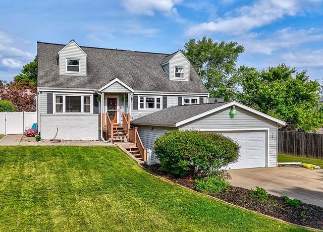 Property at 907 Parks Ln, Ottawa, IL 61350, 4 beds, 2 baths