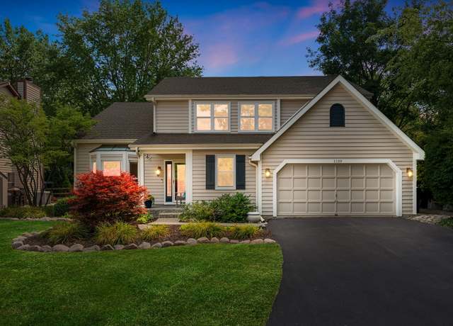 Property at 1139 Thornwood Ct, Lake Zurich, IL 60047, 5 beds, 3.5 baths